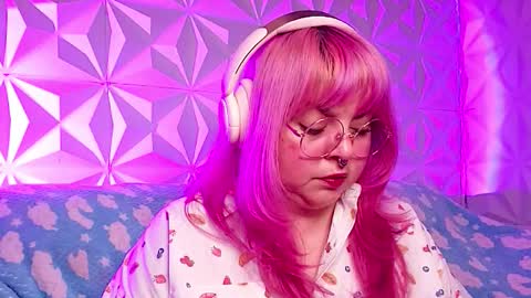 Snapshot of satyn_doll chatting on 17, 2, 2026 Gina George online show from 17, 2, 2026