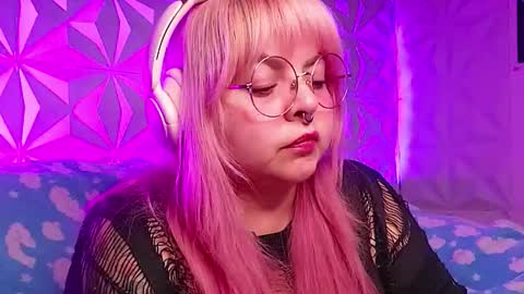 Snapshot of satyn_doll chatting on 8, 3, 2026 Gina George online show from 8, 3, 2026