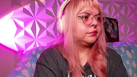 Gina George online show from 20, 4, 2026