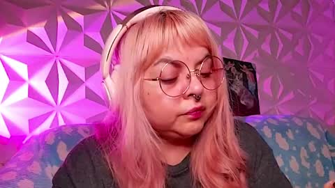 Gina George online show from 21, 4, 2026