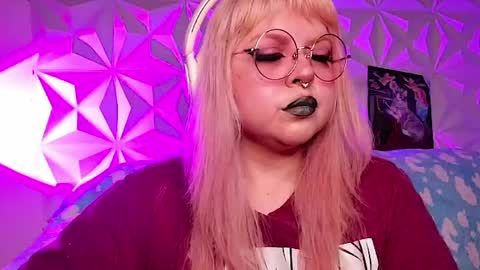 Gina George online show from 26, 4, 2026