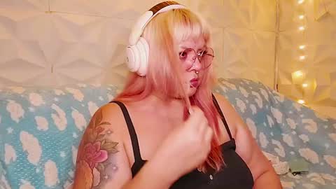 Gina George online show from 13, 6, 2026