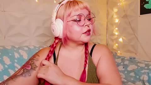 Gina George online show from 27, 6, 2026