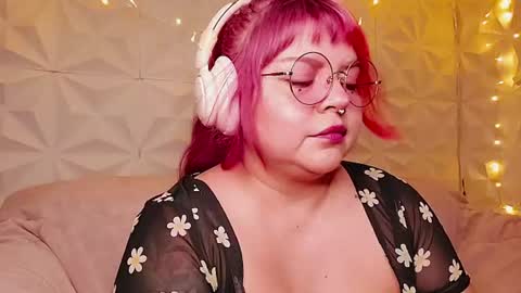 Gina George online show from 19, 7, 2026