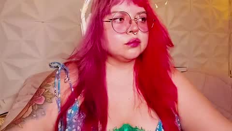 Gina George online show from 19, 7, 2026