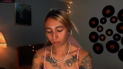 I AM JENN  online show from 2, 3, 2025