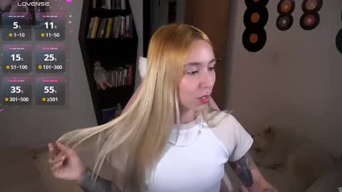 I AM JENN  online show from 20, 9, 2025