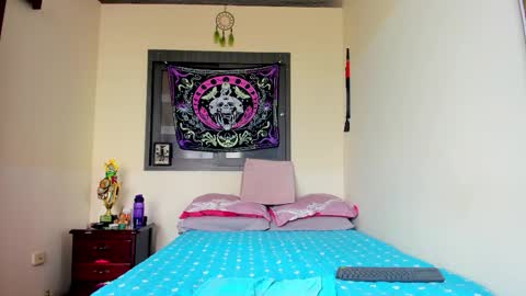 Zaren online show from 8, 9, 2025