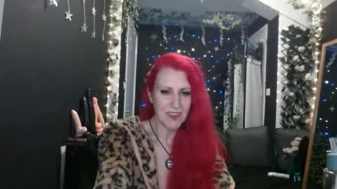 SaucySky online show from 28, 1, 2025