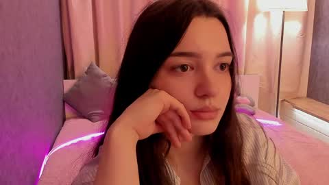 savannah_h online show from 10, 4, 2026