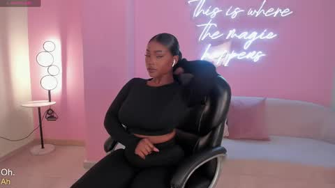 S a v a n n a h  online show from 28, 4, 2026