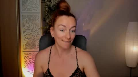 Snapshot of save_the_qween chatting on 21, 5, 2026 save the qween online show from 21, 5, 2026