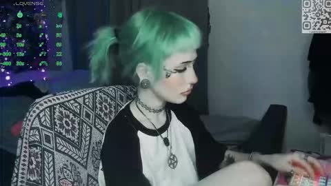 Snapshot of say_mary chatting on 5, 3, 2026 pronoun she. name Mary. age 21. online show from 5, 3, 2026