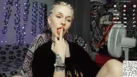 pronoun she. name Mary. age 21. online show from 9, 8, 2026