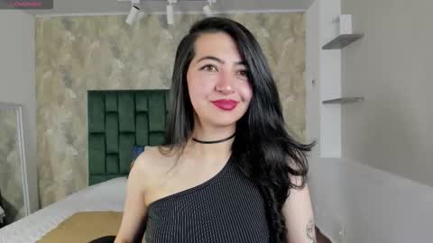 Saya Amaretto  online show from 4, 12, 2025