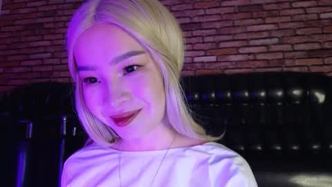 Snapshot of saya_lin chatting on 3, 10, 2025 Saya online show from 3, 10, 2025