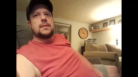 Snapshot of sb198 chatting on 5, 1, 2025 sb198 online show from 5, 1, 2025