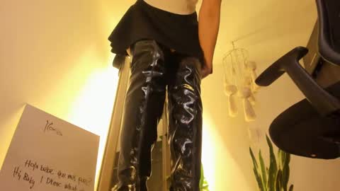 Snapshot of scalertt__steel_ chatting on 25, 2, 2025 Venus online show from 25, 2, 2025