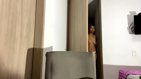 scarle222421 online show from 25, 12, 2024