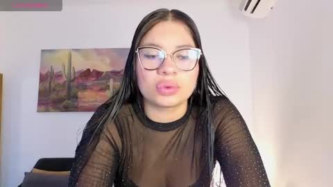 scarlet__15 online show from 25, 4, 2026