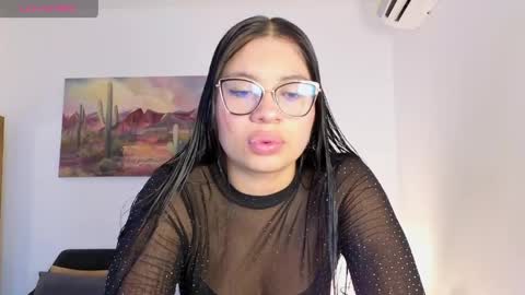 Scarlet online show from 25, 4, 2026