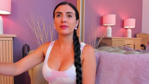 Snapshot of scarlet_edwars chatting on 24, 1, 2025 Scarlet Edwars online show from 24, 1, 2025