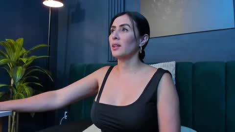 Snapshot of scarlet_edwars chatting on 7, 11, 2025 Scarlet Edwars online show from 7, 11, 2025