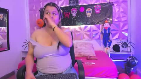 Snapshot of scarlet_fx chatting on 18, 10, 2025 Scarlet online show from 18, 10, 2025