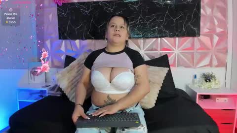 Scarlet  online show from 28, 2, 2026