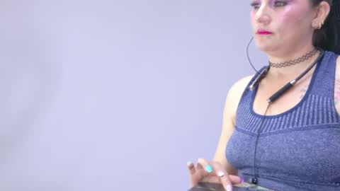 Snapshot of scarlet_hiit chatting on 4, 6, 2026 scarlet_hiit online show from 4, 6, 2026
