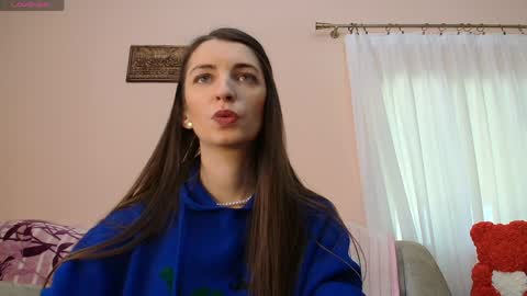 Scarlet online show from 27, 4, 2026