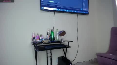scarlet_tommy online show from 7, 6, 2026