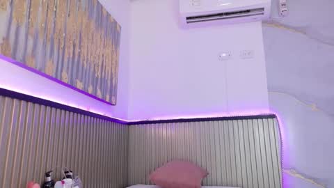 scarlet_vixen_ online show from 7, 3, 2026