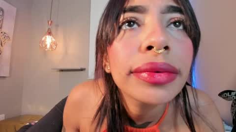 scarlet_vixen_ online show from 23, 4, 2026