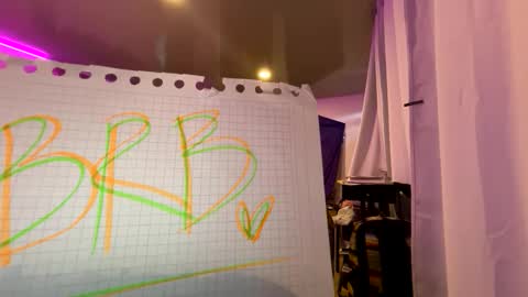 scarlet whisper online show from 13, 11, 2025