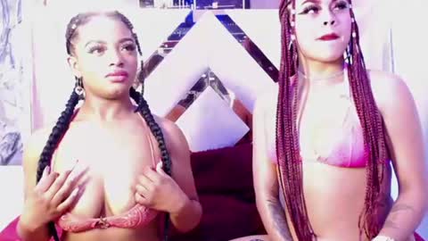 scarlet and roxane online show from 28, 7, 2026