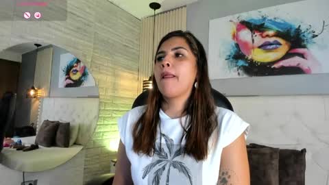 Scarlet online show from 13, 4, 2026