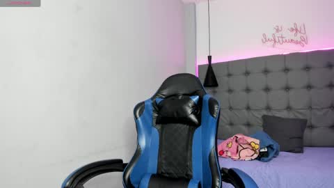 scarlet online show from 22, 5, 2026