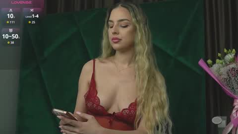 Scarlet online show from 8, 9, 2025