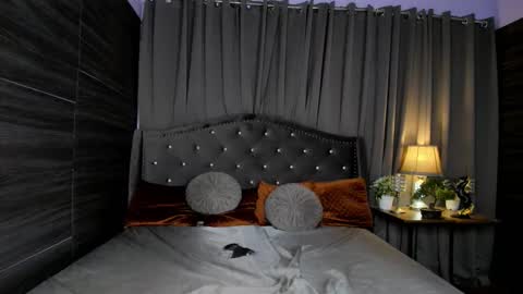 ur sweetest scarlet online show from 3, 2, 2025