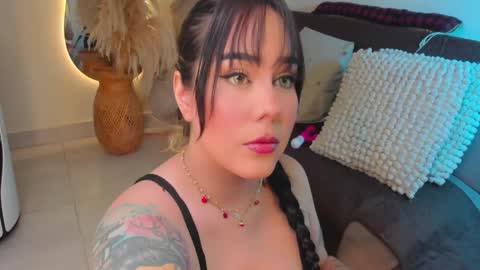 Snapshot of scarleth_jhons_ chatting on 8, 3, 2025 Scarleth... but not Scarleth Johansson. online show from 8, 3, 2025