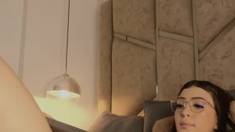 Snapshot of scarleth_lux_ chatting on 5, 6, 2026 Scarleth online show from 5, 6, 2026