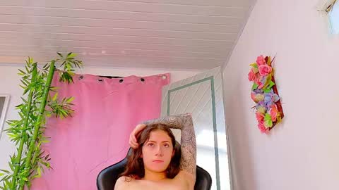 Snapshot of scarletjonesx chatting on 3, 6, 2026 Denis online show from 3, 6, 2026