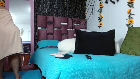 Snapshot of scarlett__jhonson chatting on 19, 10, 2025 Scarlett online show from 19, 10, 2025