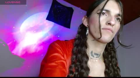scarlet online show from 25, 3, 2026
