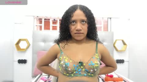 scarlett_fox20 online show from 28, 9, 2025