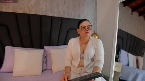 scarlett_monroe_1 online show from 18, 10, 2025