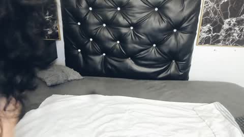 Scarlett online show from 21, 1, 2025