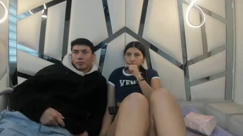 Scarlett and Lucas online show from 5, 3, 2026