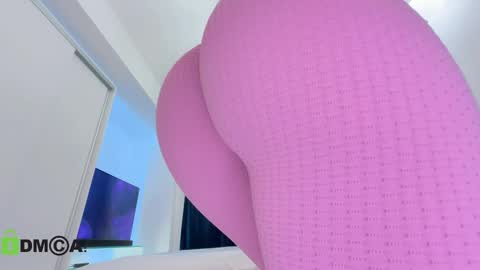 Snapshot of scarlettandtom chatting on 10, 3, 2025 ScarlettAndTom online show from 10, 3, 2025